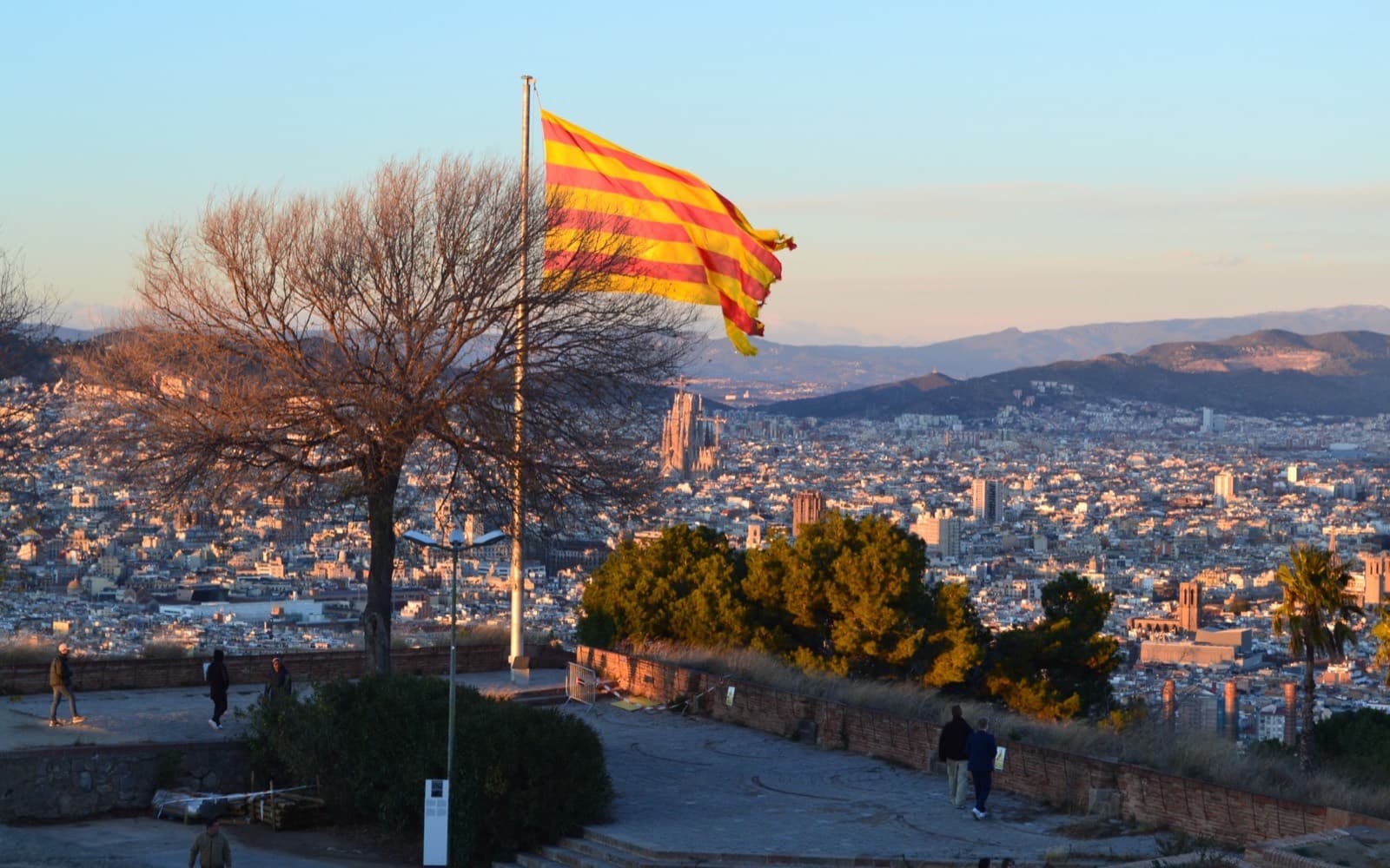 Spanien
